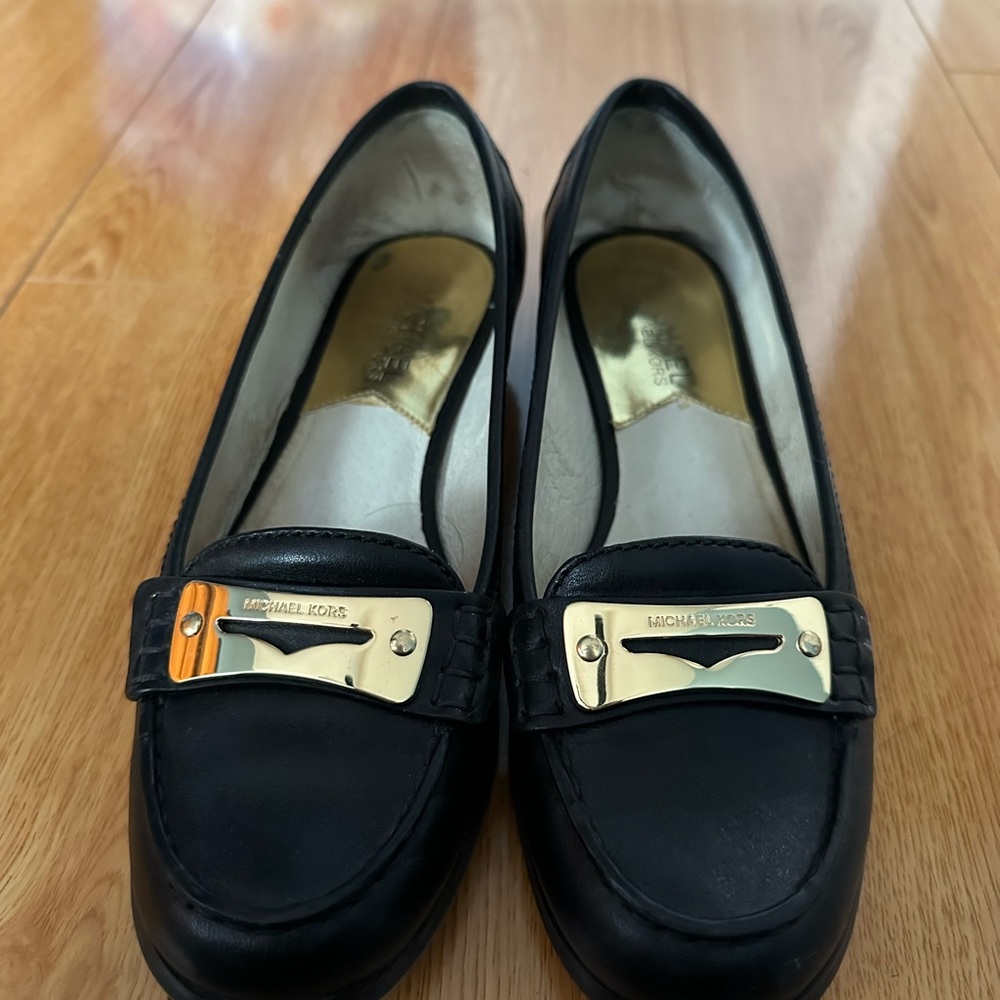 Michael Kors ladies shoes size 6.5